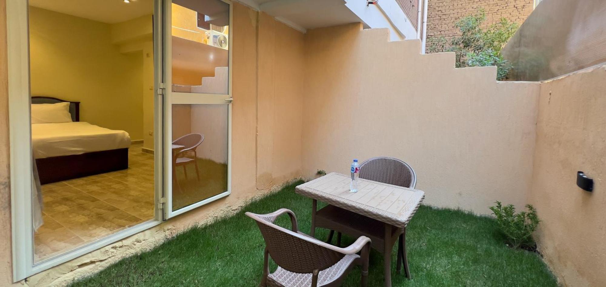 Pyramids Vista Inn Kafret el-Gabal المظهر الخارجي الصورة