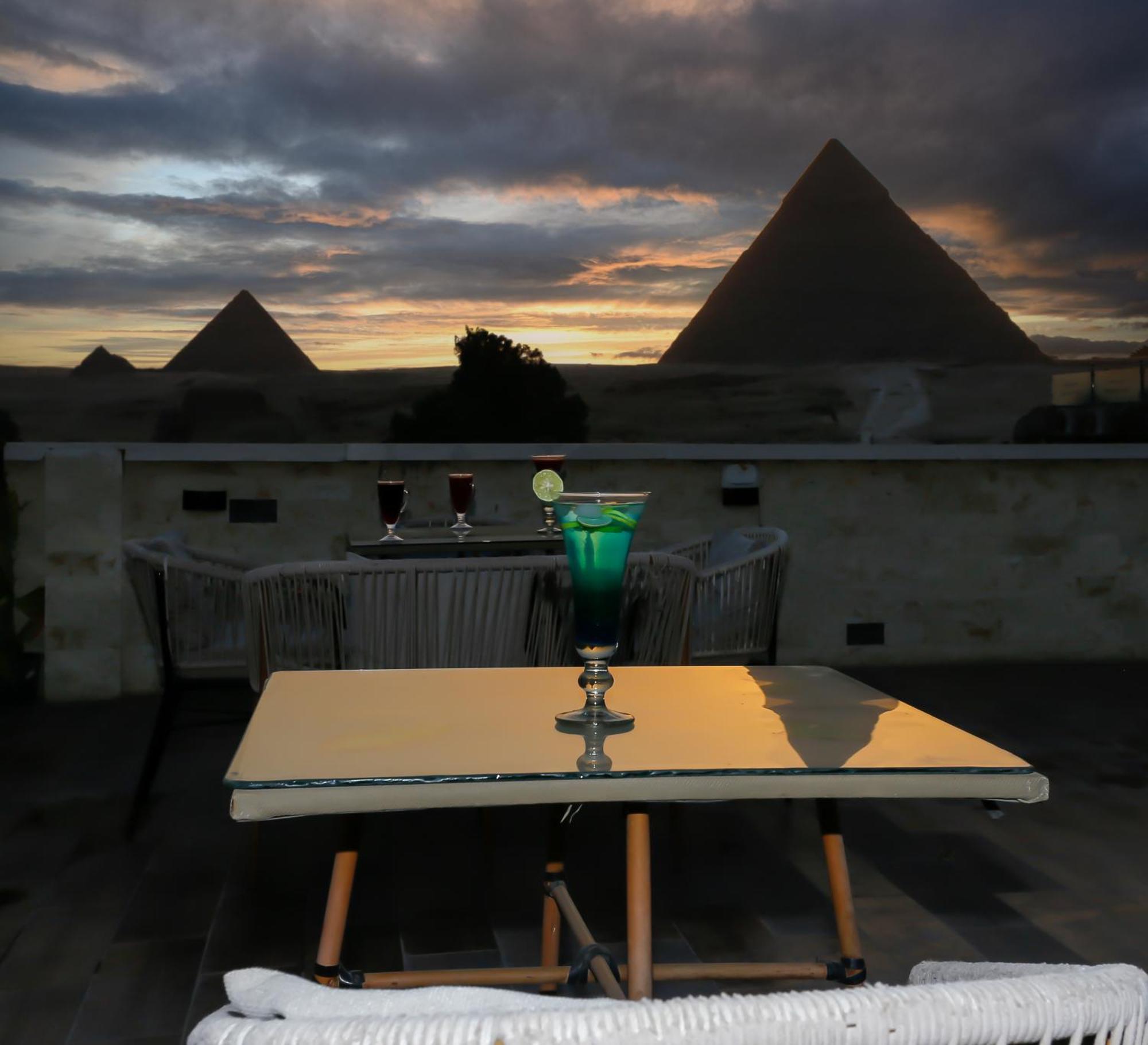 Pyramids Vista Inn Kafret el-Gabal المظهر الخارجي الصورة